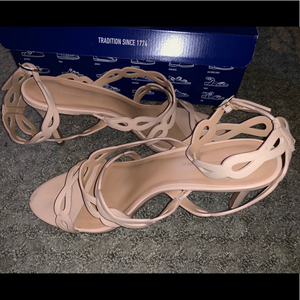 Banana Republic Heels